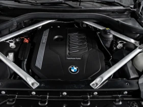 BMW X7 XDrive40i M SPORT 7-PASS HUD 360CAM CRISTAL SHIFTE, снимка 17