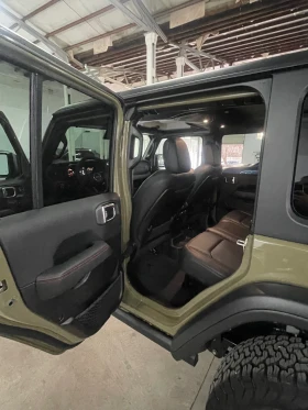 Jeep Wrangler RUBICON/ALPINE/Камера/подгрев/ФУЛЛ/НОВ!!! - 51000 € / 99747.33 лв. - 15866511 15
