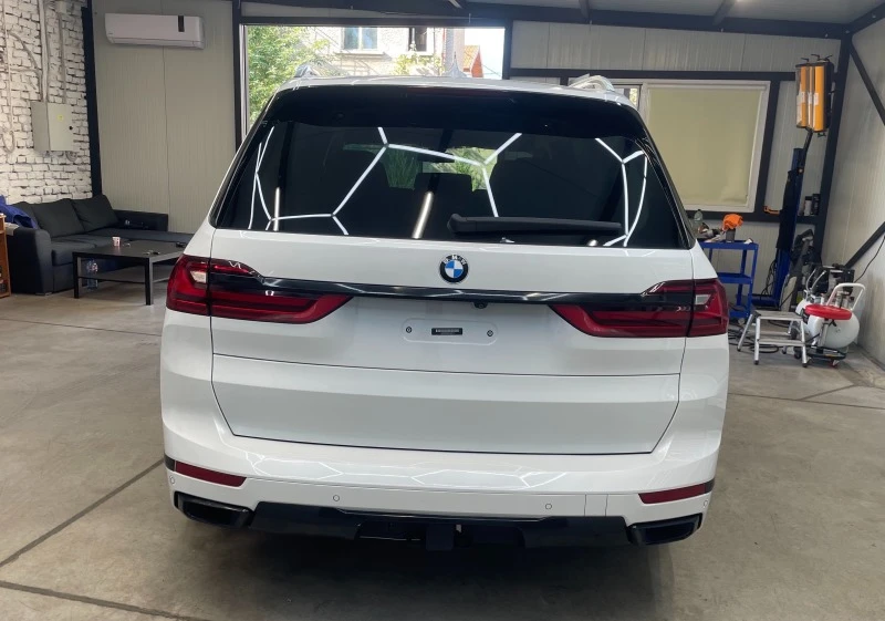 BMW X7 40i (340 Hp) xDrive Steptronic, снимка 6 - Автомобили и джипове - 45618825