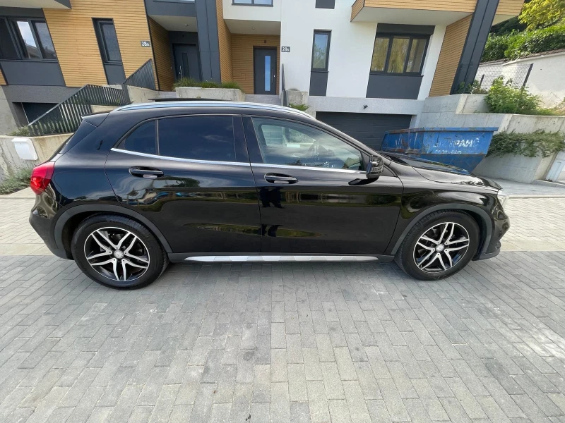 Mercedes-Benz GLA 220 4MATIC/AMG, снимка 7 - Автомобили и джипове - 47969734