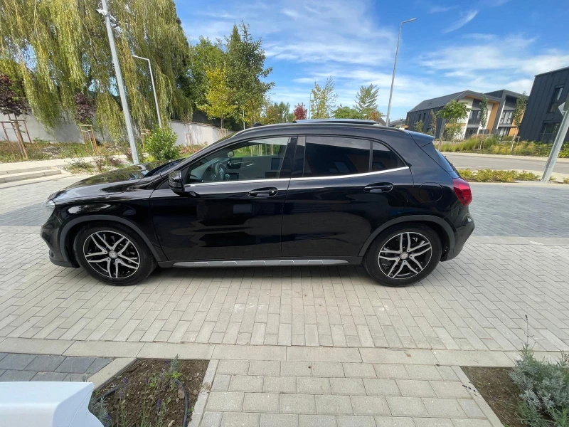 Mercedes-Benz GLA 220 4MATIC/AMG, снимка 3 - Автомобили и джипове - 47969734