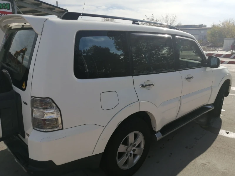 Mitsubishi Pajero Вагон, снимка 9 - Автомобили и джипове - 49217755