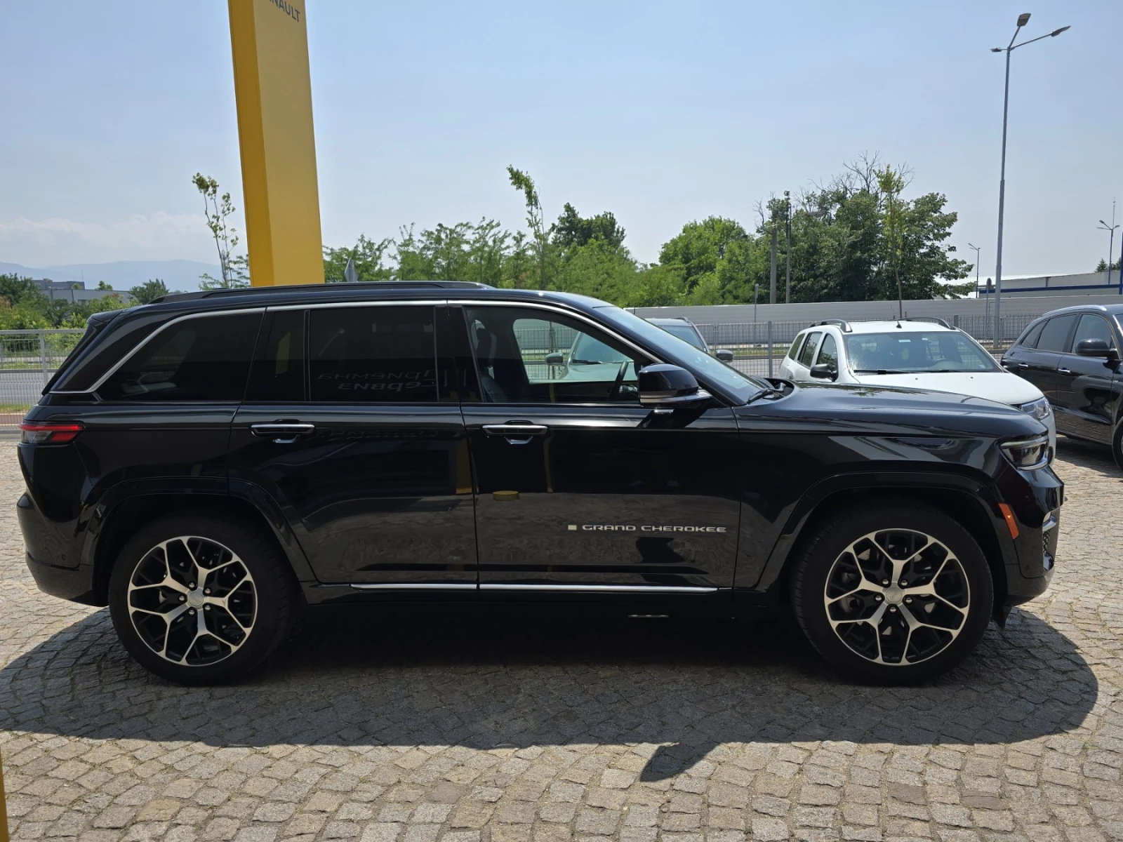 Jeep Grand cherokee 2.0 PHEV 380к.с. AT8 4xe SUMMIT RESERVE - изображение 4