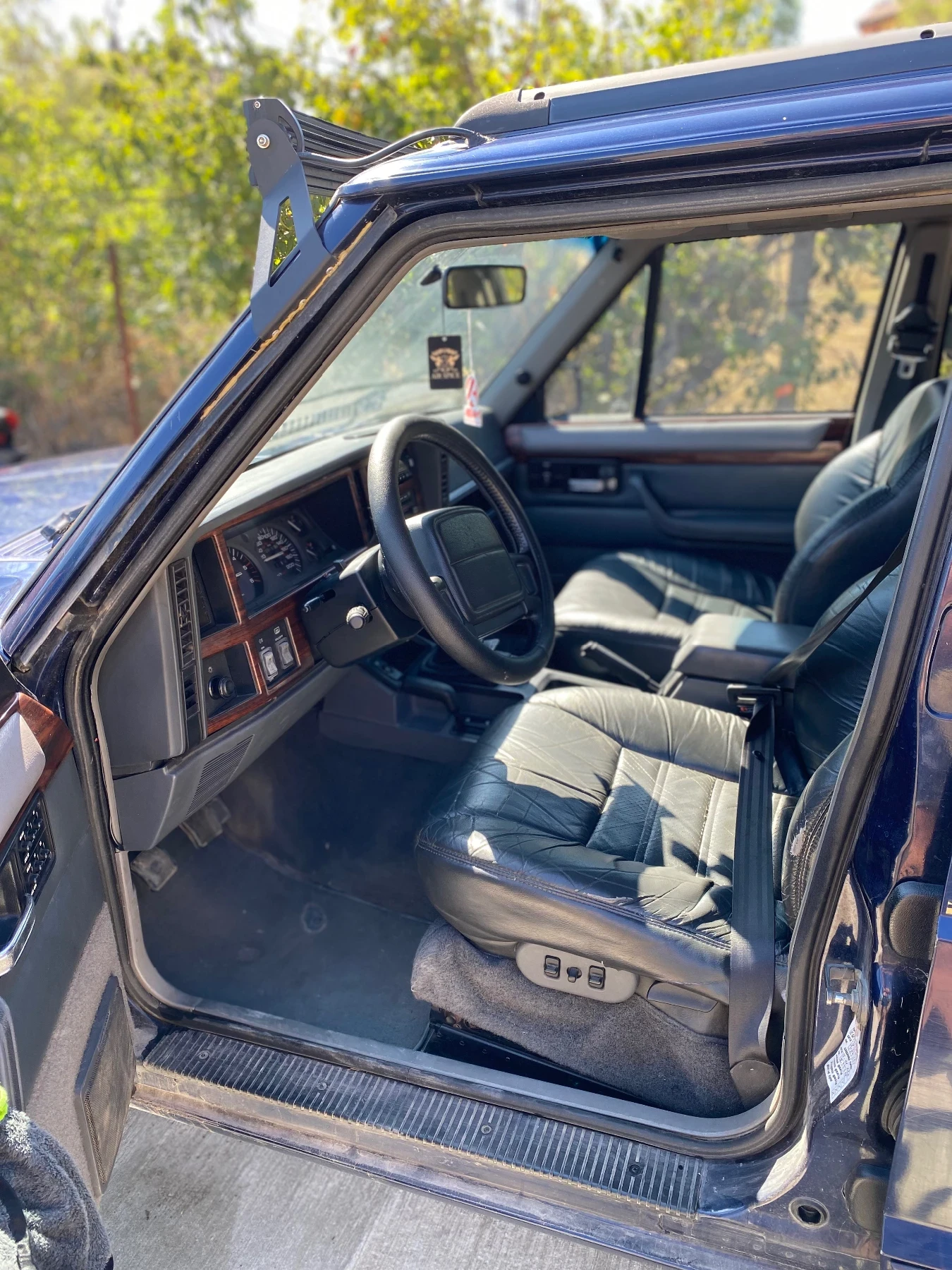 Jeep Cherokee  - изображение 6