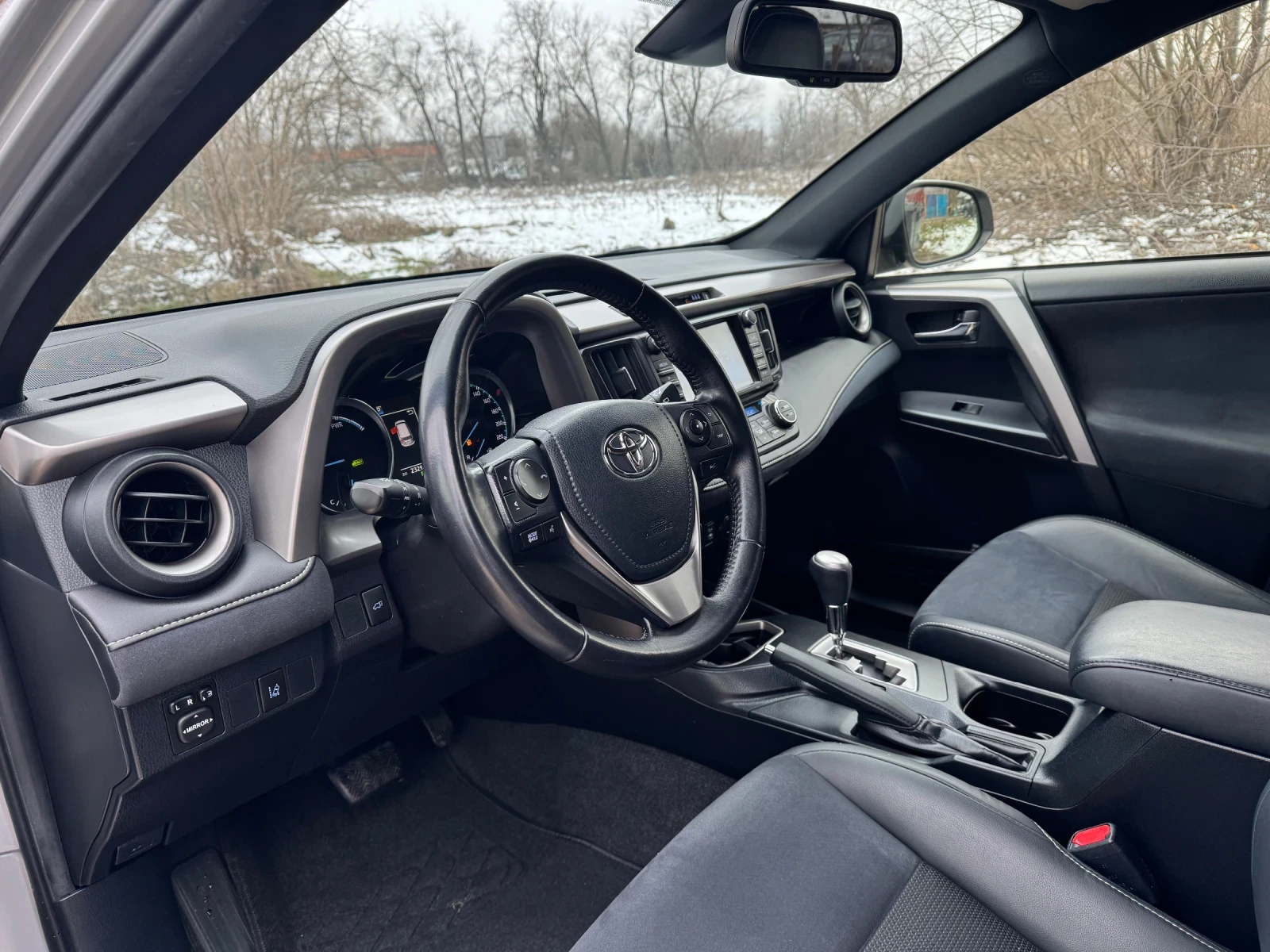 Toyota Rav4 2.5HYBRID EXECUTIVE.АВТО.КОЖА.КЕЙЛЕС.НАВИ. - изображение 7