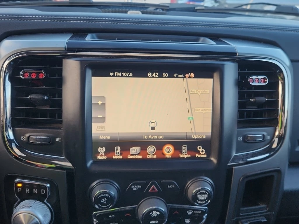 Dodge RAM 1500 * SPORT CREW CAB STD BED * CARFAX * БЕЗ ПЪРВОНАЧАЛ - изображение 8