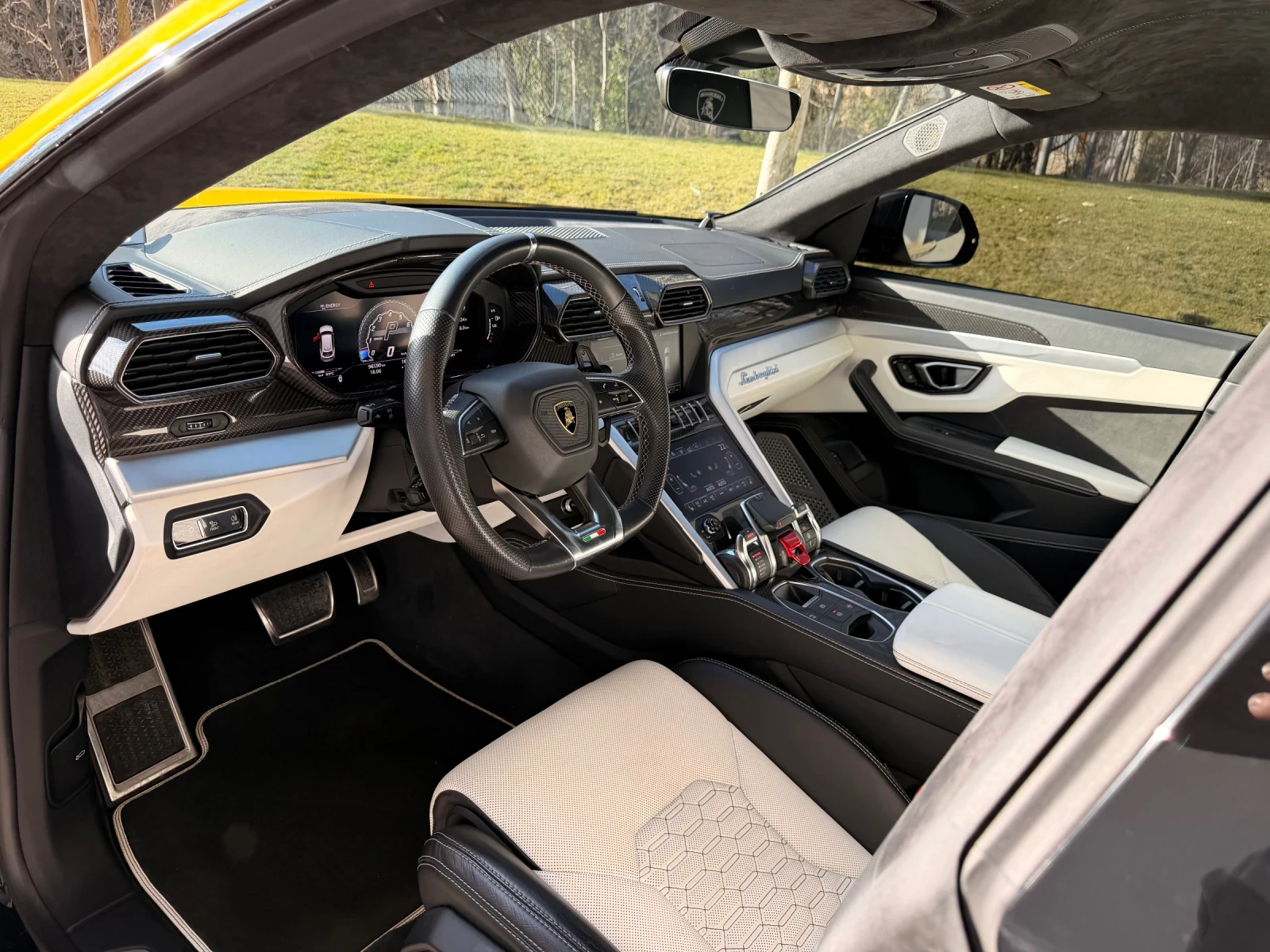 Lamborghini Urus, снимка 9 - Автомобили и джипове - 53802673