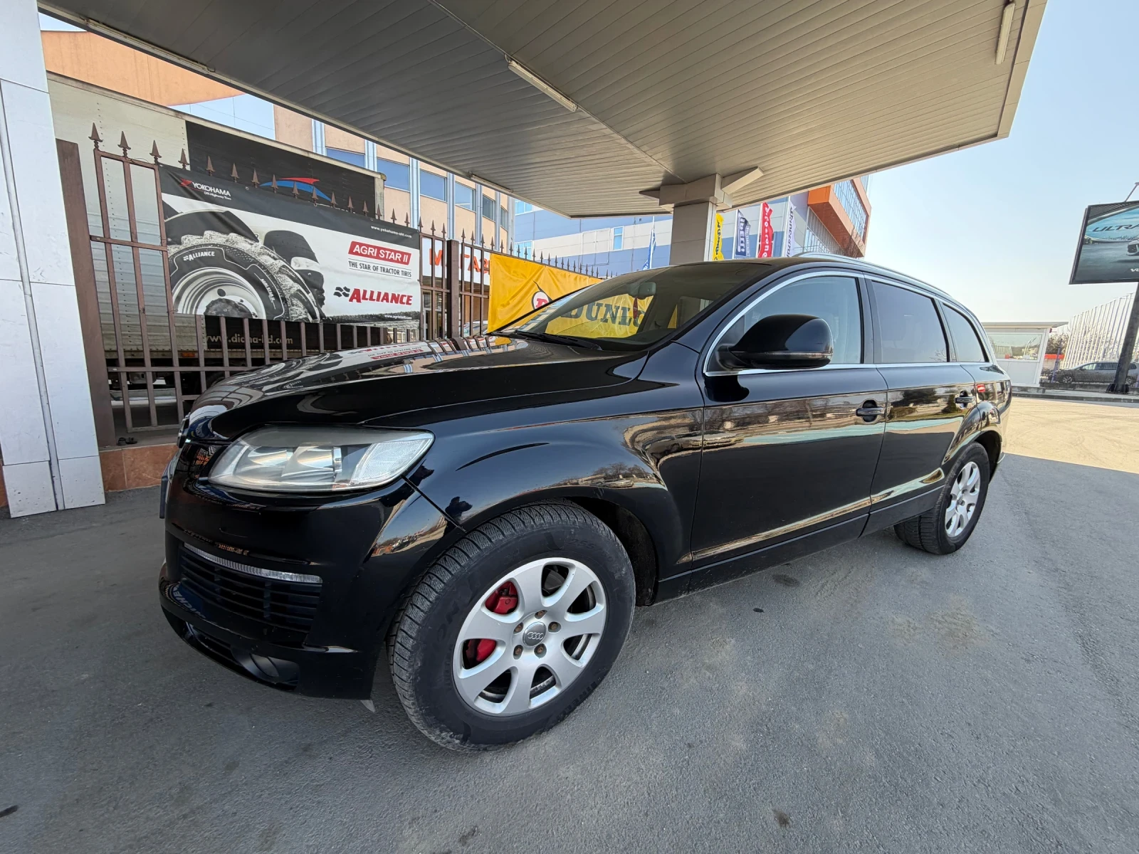 Audi Q7 Sline* Панорама* 3.0D* Кожа* Подгрев, снимка 2 - Автомобили и джипове - 53837238