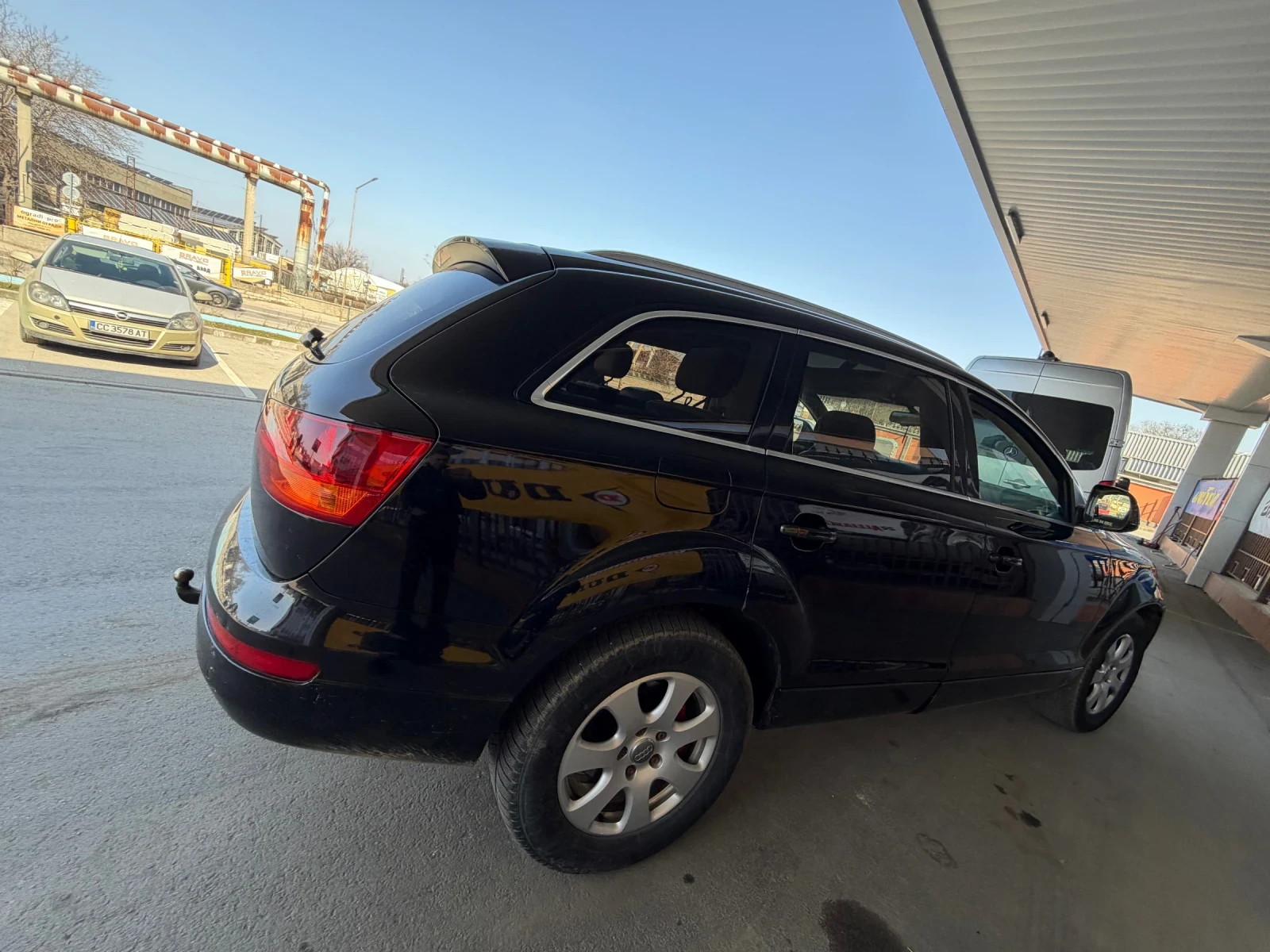 Audi Q7 Sline* Панорама* 3.0D* Кожа* Подгрев, снимка 6 - Автомобили и джипове - 53837238