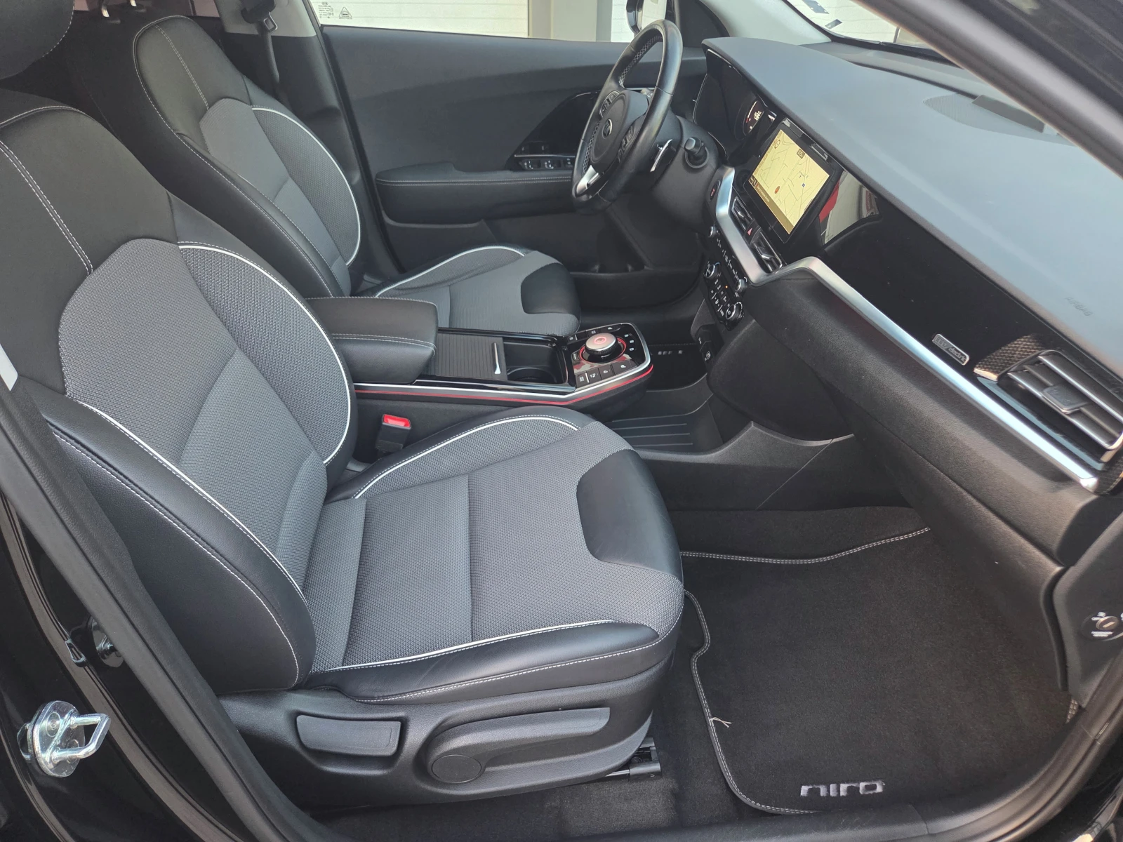 Kia Niro е-Niro/64kWh/Edition 7/KIA CONNECT, снимка 15 - Автомобили и джипове - 53866306