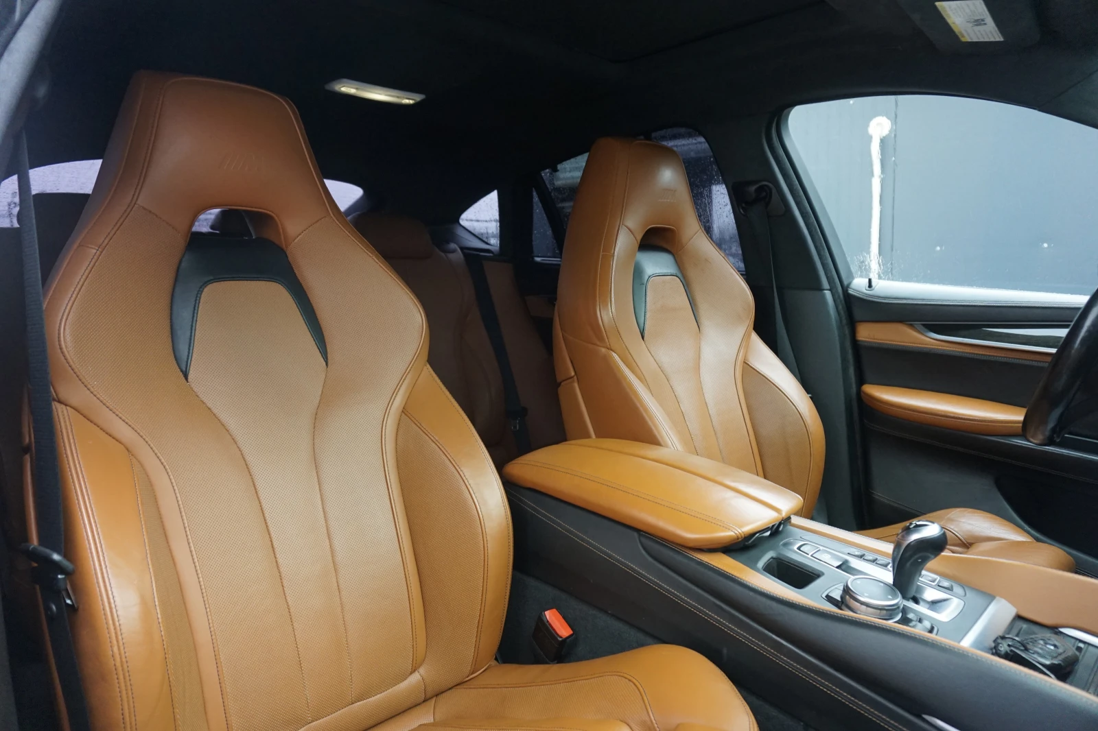 BMW X6 M/4.4/v8/LED/Нави/Алкантара/B&O/Head-up/FULL, снимка 10 - Автомобили и джипове - 54067456