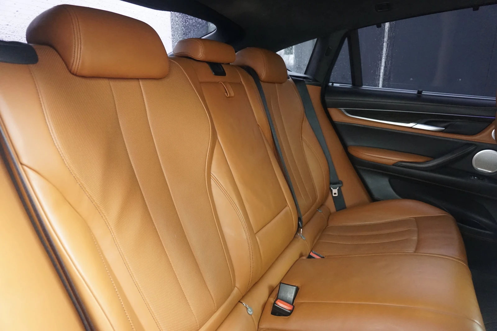 BMW X6 M/4.4/v8/LED/Нави/Алкантара/B&O/Head-up/FULL, снимка 11 - Автомобили и джипове - 54067456