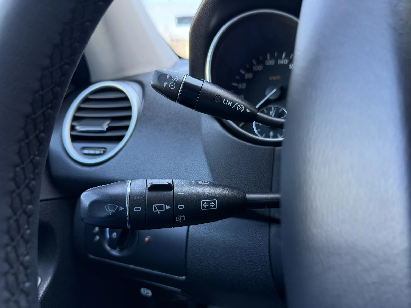 Mercedes-Benz ML 280 4Matic, снимка 16 - Автомобили и джипове - 54356092