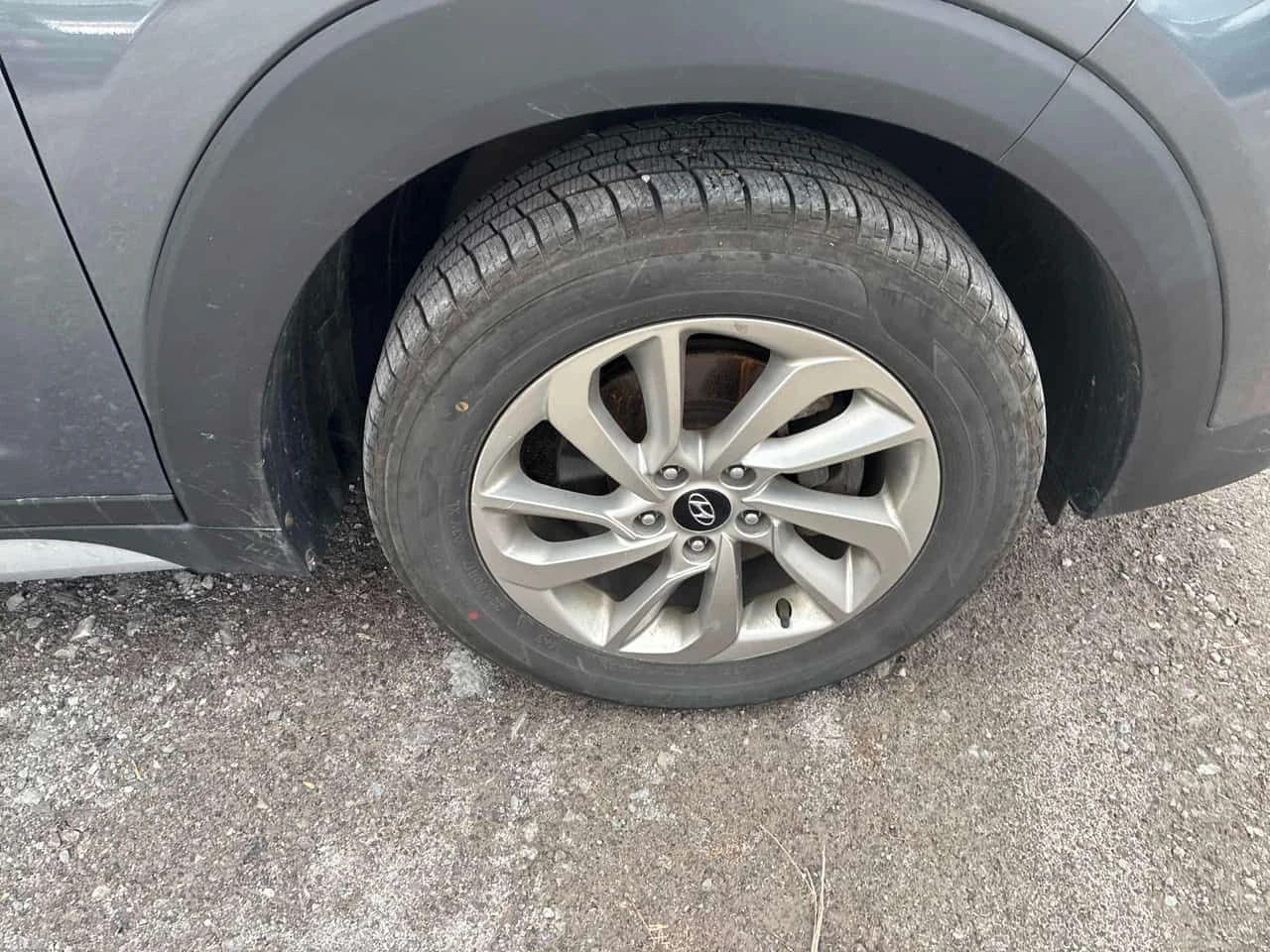 Hyundai Tucson * SE * PANO* KEYLESS* ПОДГРЕВ* , снимка 7 - Автомобили и джипове - 54423955