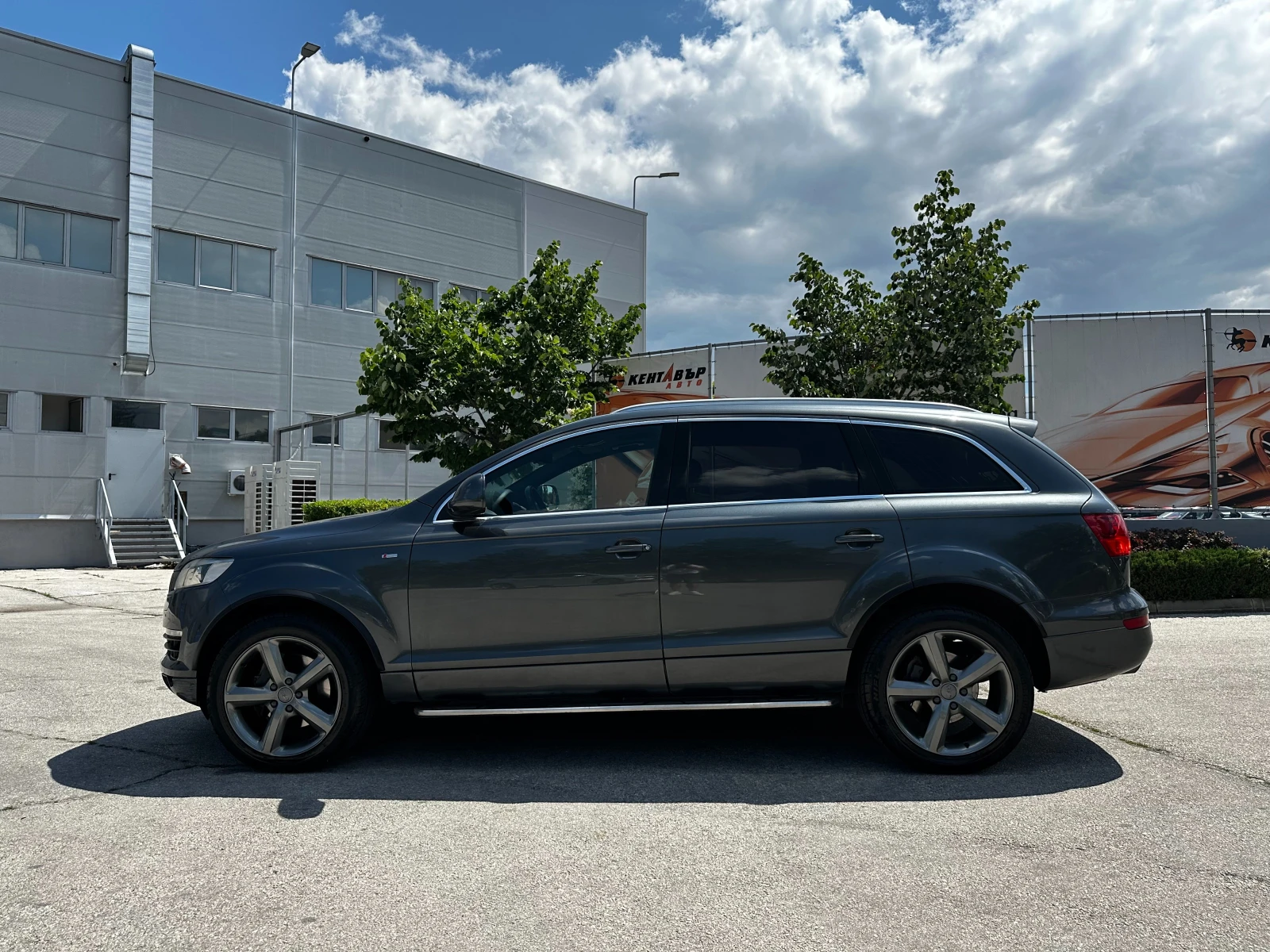 Audi Q7 3.0d 239 к.с./7-места, снимка 2 - Автомобили и джипове - 54976803