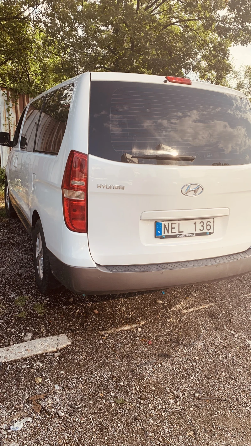 Hyundai H1, снимка 2 - Бусове и автобуси - 49004842