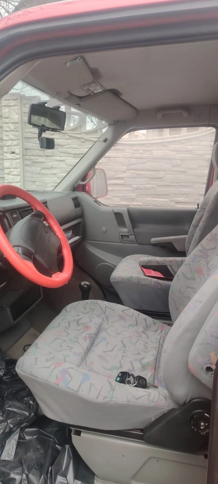 VW Multivan 2.5 TDI, снимка 11 - Бусове и автобуси - 53241265