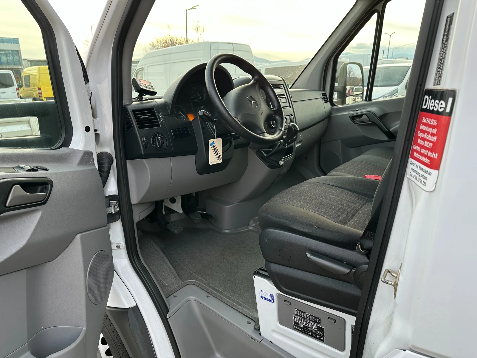 Mercedes-Benz Sprinter 316 klimatronik/хладилен / фургонн    i/full - изображение 9