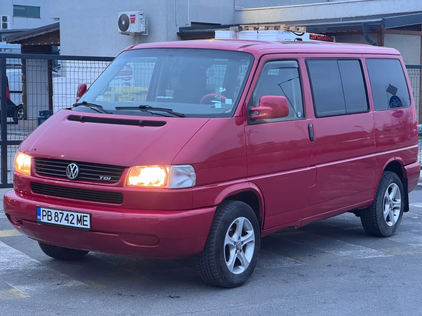 VW Multivan 2.5 TDI - изображение 9