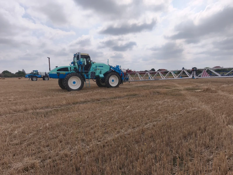 Самоходна пръскачка Berthoud Boxer II, снимка 5 - Селскостопанска техника - 52475739