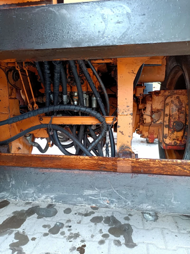 Багер Case 580G, снимка 6 - Индустриална техника - 52386381