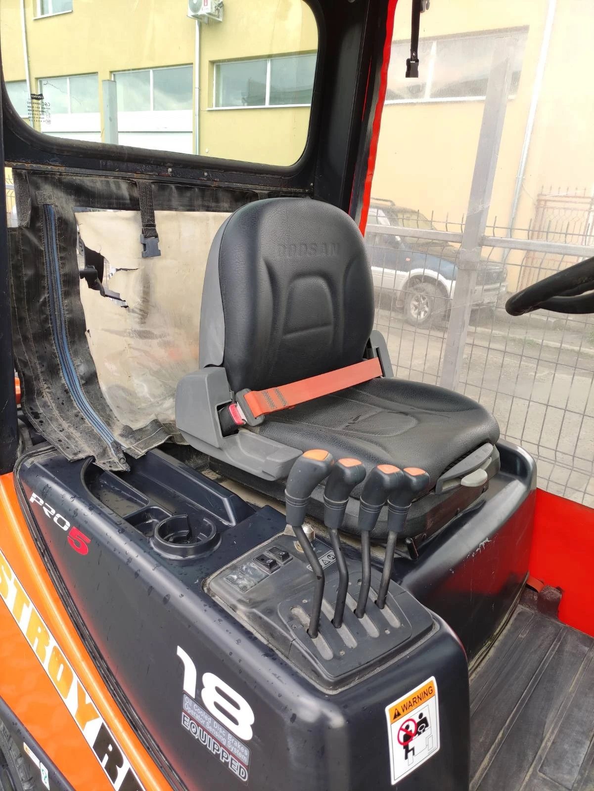  DOOSAN  | Mobile.bg   5