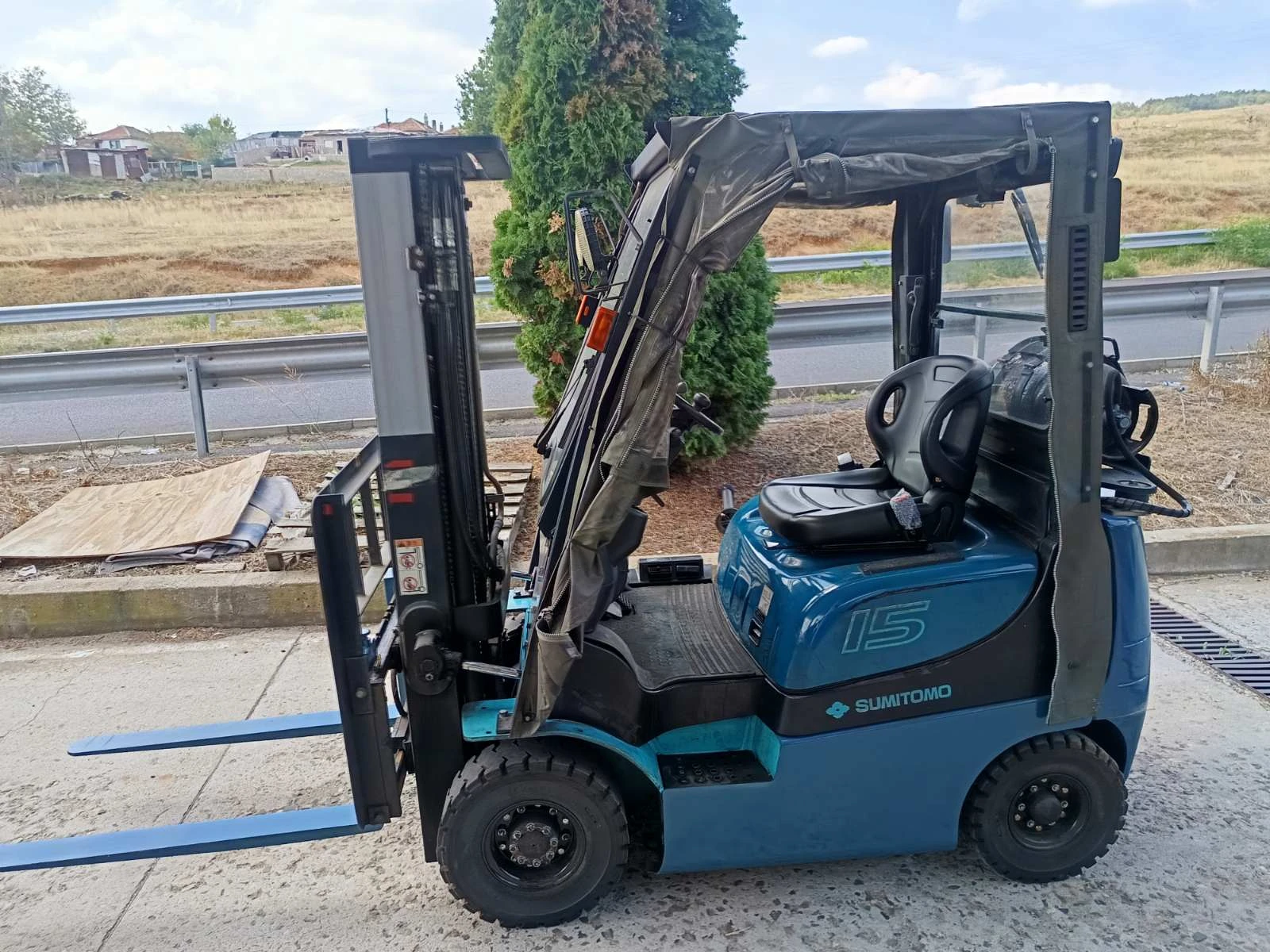  Yale  Yale  , , 4.7  | Mobile.bg   9