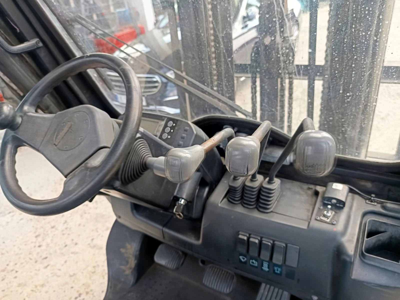  Yale  Yale  , , 4.7  | Mobile.bg   10