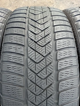Гуми Зимни 225/40R19, снимка 2