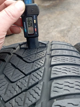 Гуми Зимни 225/40R19, снимка 5