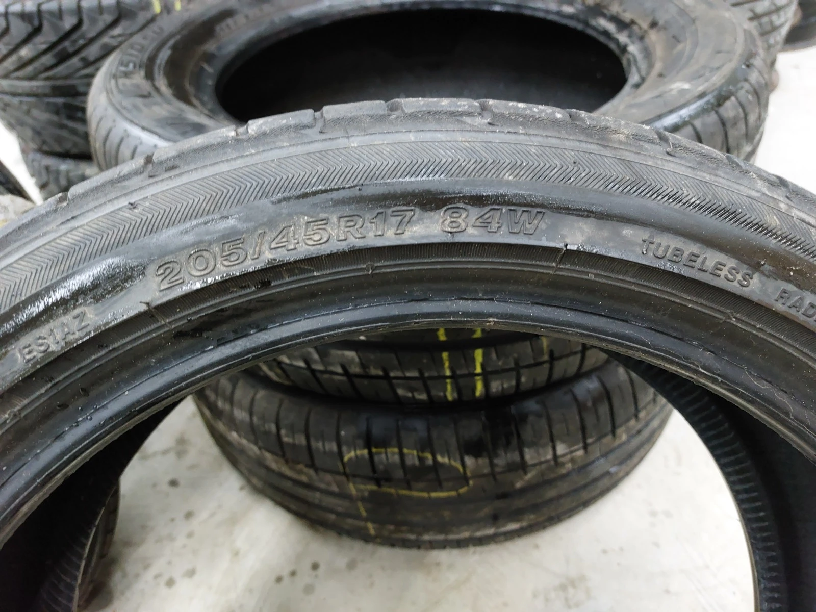  205/45R17 | Mobile.bg   9