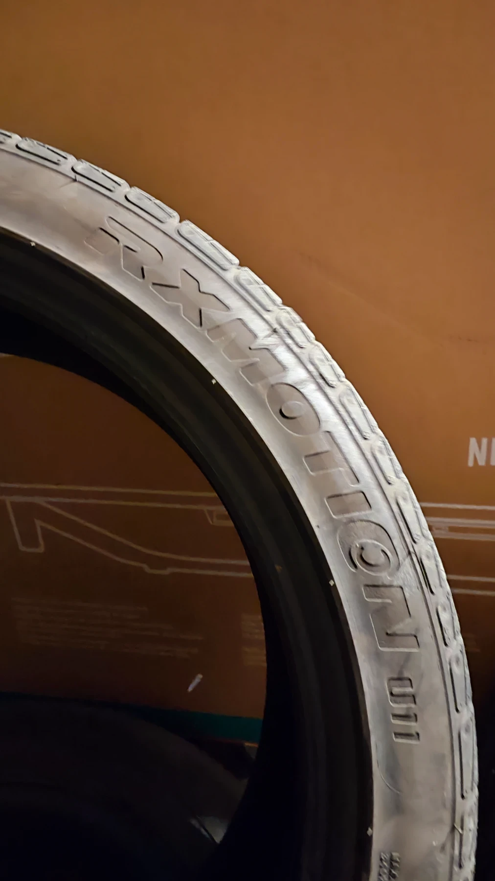 ���� 235/40R19 | Mobile.bg � ����������� 5