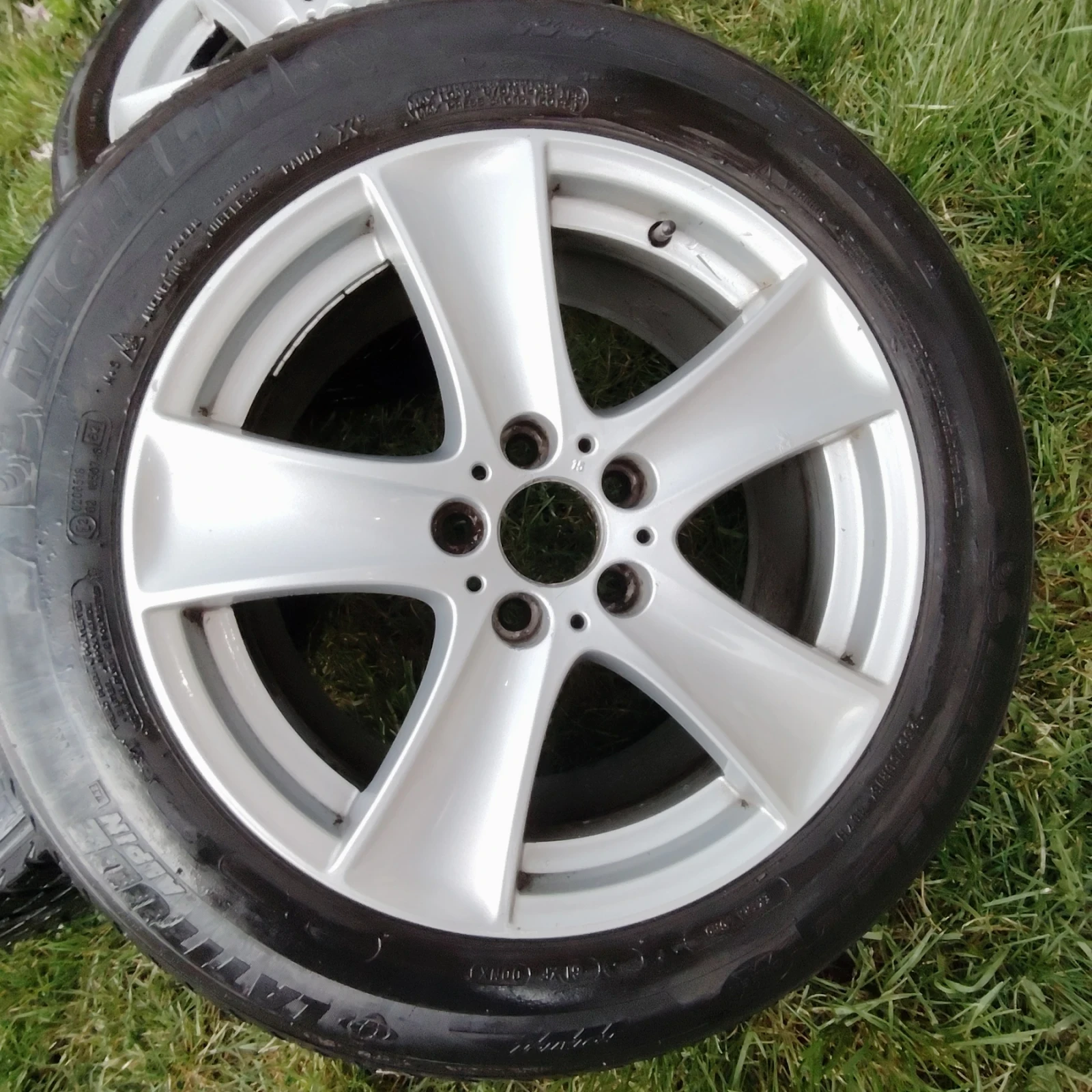 Гуми с джанти Michelin 255/60R18, снимка 2 - Гуми и джанти - 54037850