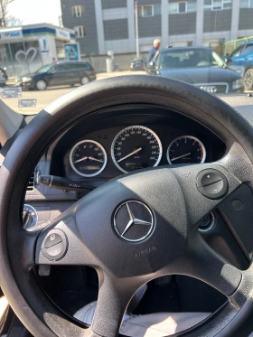 Mercedes-Benz C 220, снимка 10