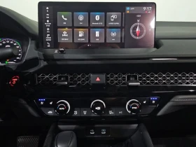 Honda Accord 2.0 Hybrid Touring| 204к.с., снимка 13