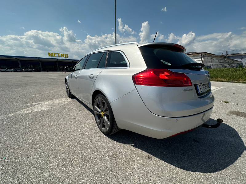 Opel Insignia, снимка 1 - Автомобили и джипове - 46462957