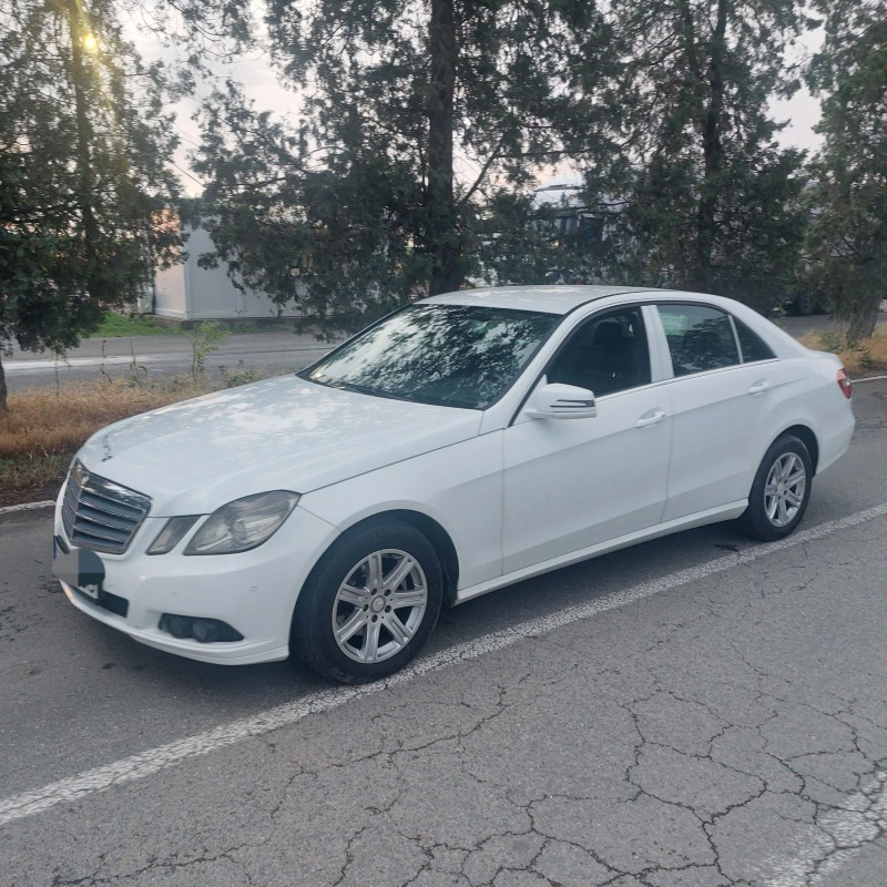 Mercedes-Benz E 200, снимка 1 - Автомобили и джипове - 46739621