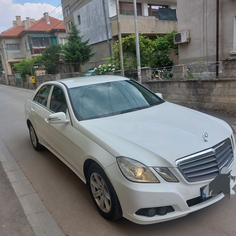 Mercedes-Benz E 200, снимка 4 - Автомобили и джипове - 46739621