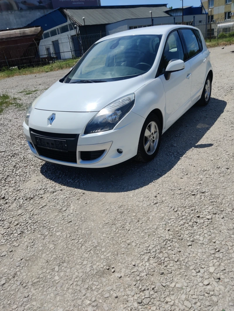 Renault Scenic 1.6lpg, снимка 3 - Автомобили и джипове - 47535347