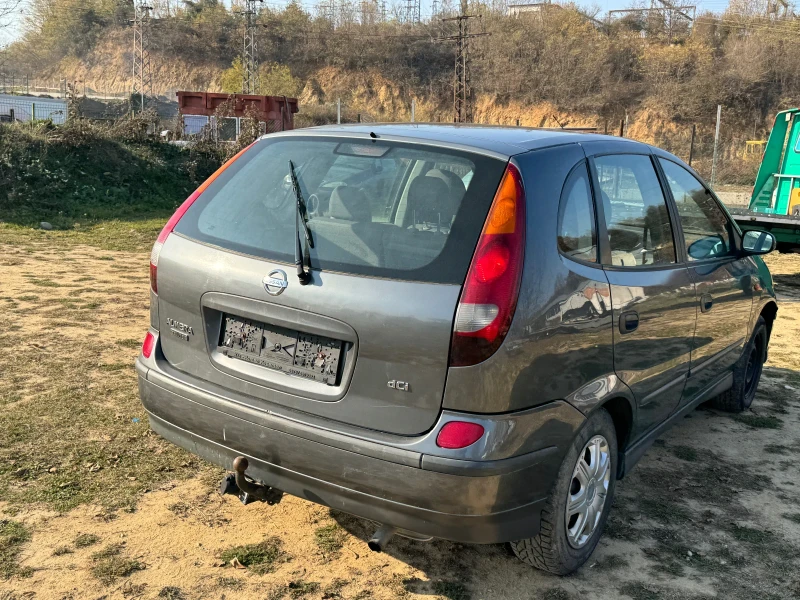 Nissan Almera tino 2.2, снимка 15 - Автомобили и джипове - 47903093