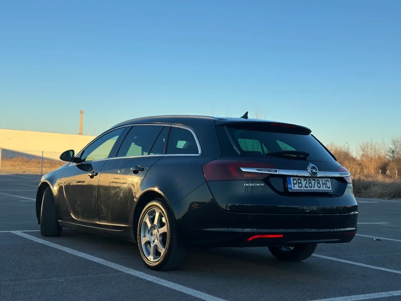 Opel Insignia 2.0 CDTI 140кс* Navi* Камера* Подгрев* , снимка 3 - Автомобили и джипове - 48884604