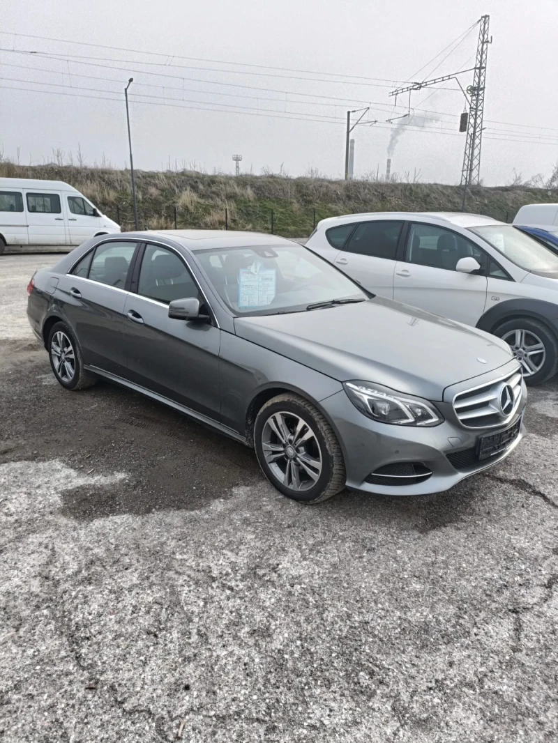 Mercedes-Benz E 300, снимка 2 - Автомобили и джипове - 49478809