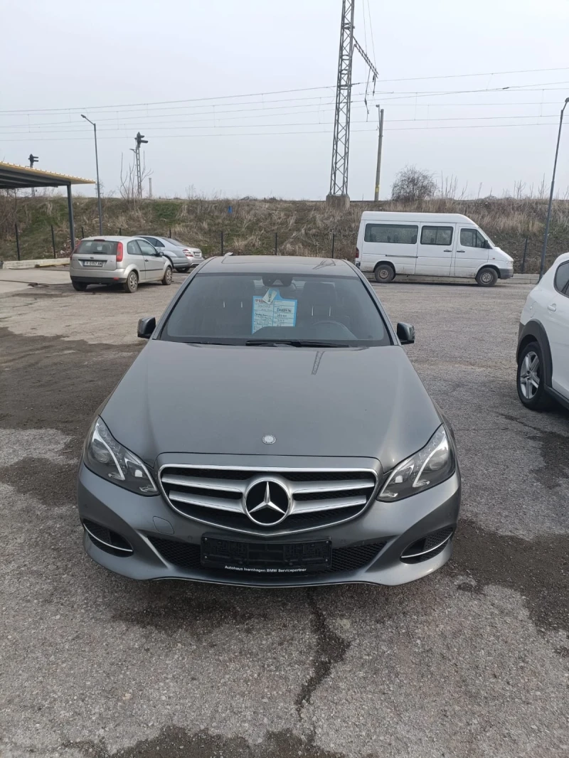 Mercedes-Benz E 300, снимка 1 - Автомобили и джипове - 49478809