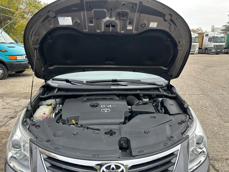 Toyota Avensis 2.0 D, снимка 16 - Автомобили и джипове - 52104083