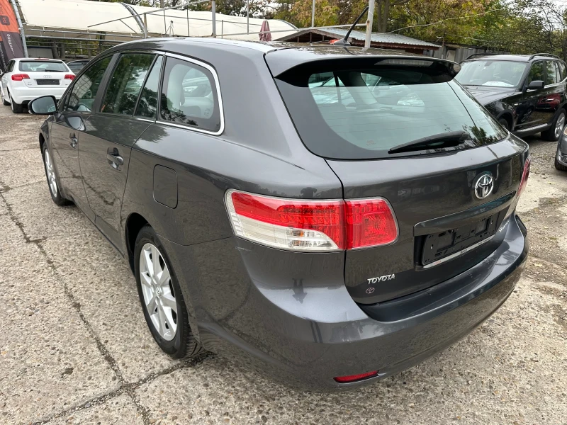 Toyota Avensis 2.0 D, снимка 7 - Автомобили и джипове - 52104083