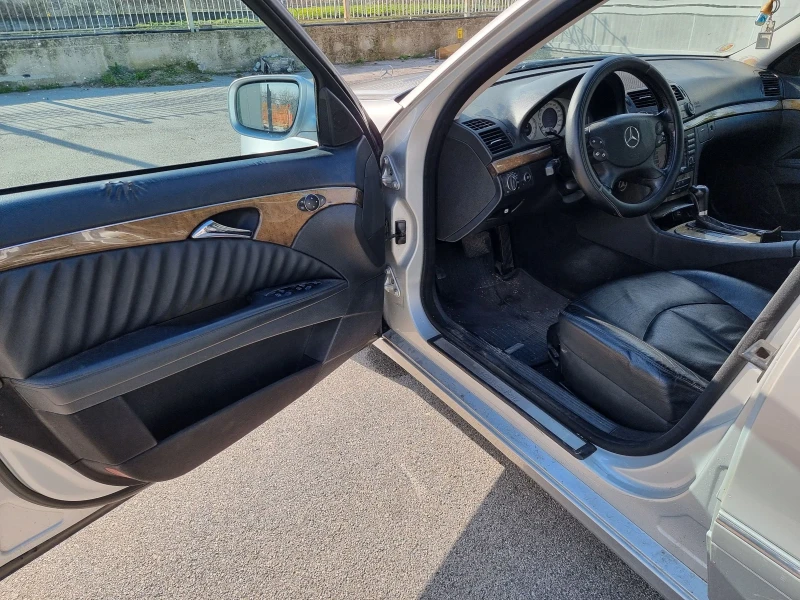 Mercedes-Benz E 320 EVO 320 CDI 7 G TRONIK, снимка 12 - Автомобили и джипове - 52261031