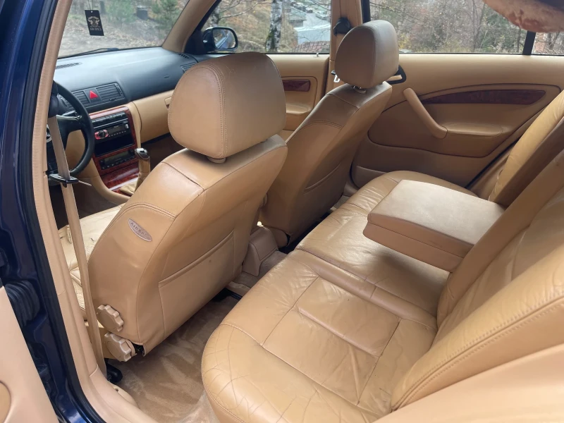 Skoda Octavia Laurin&Klement, снимка 6 - Автомобили и джипове - 52818798