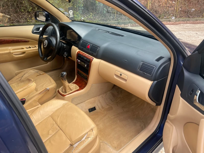 Skoda Octavia Laurin&Klement, снимка 7 - Автомобили и джипове - 52818798