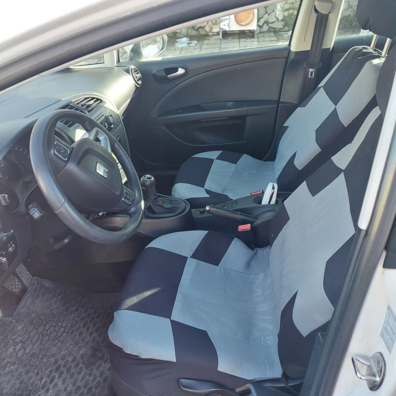 Seat Leon, снимка 8 - Автомобили и джипове - 53044249
