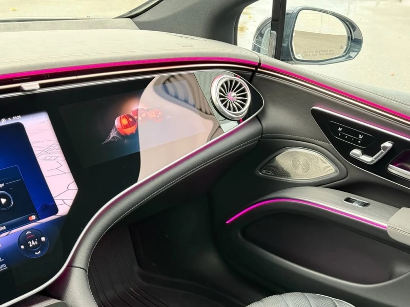 Mercedes-Benz EQS * 580* CARFAX * ОБДУХВАНЕ* 360 КАМЕРИ* ДВА КЛЮЧА* , снимка 15 - Автомобили и джипове - 53359093